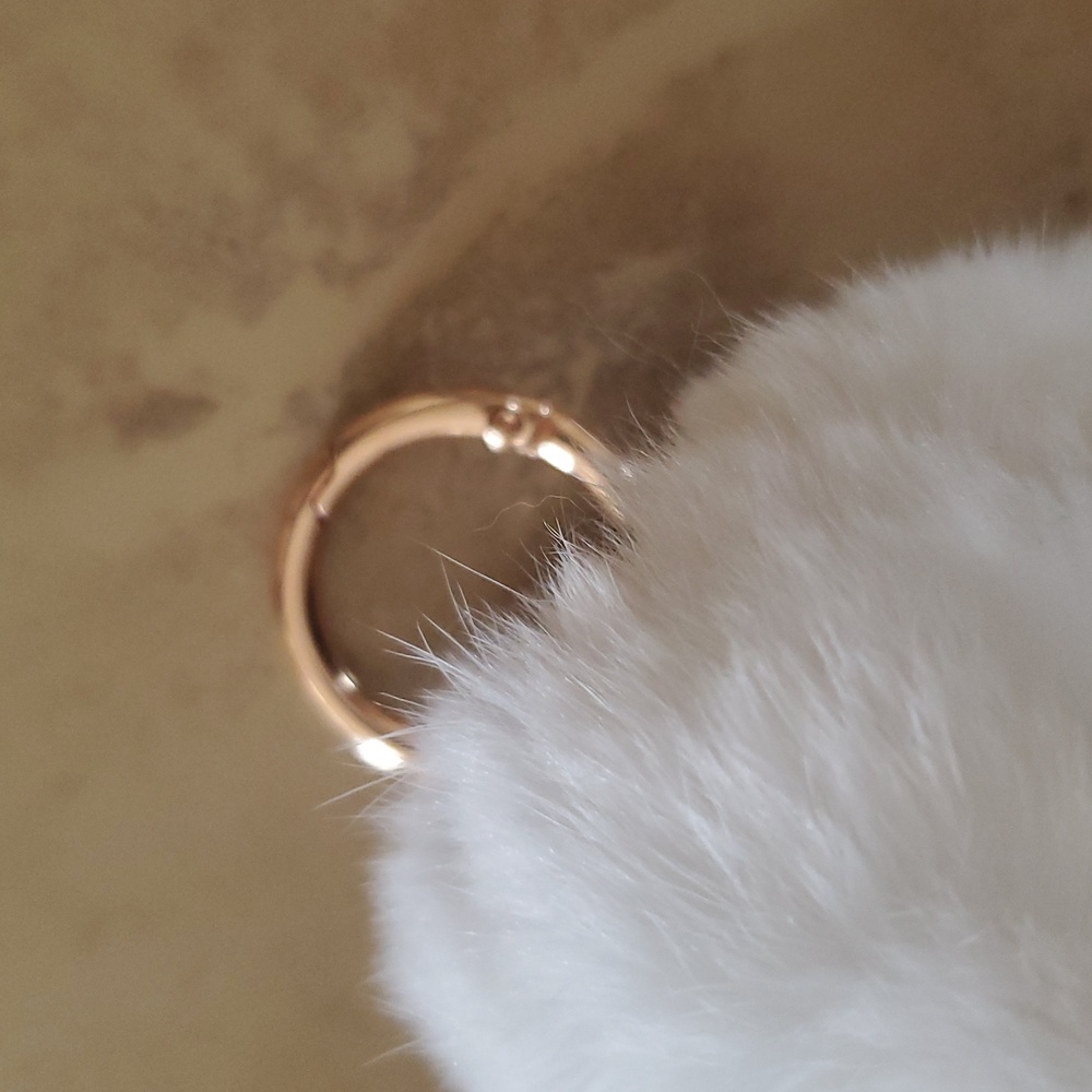 White Rabbit Fur Keychain nwot - Picture 2 of 7